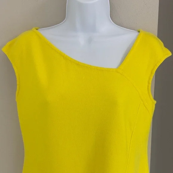 St. John Bright Yellow Asymmetrical Dress - Picture 4 of 15